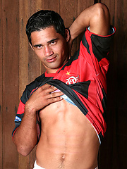 Paulo Colimbra shows his boner
