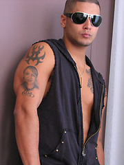 Sexy fitness model Joe Torres