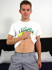 Australian Hottie Toby Watts strips for Zac
