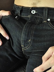 Jayden is a 20 years old, dark haired, cute, and hairy in all the perfect spots.
