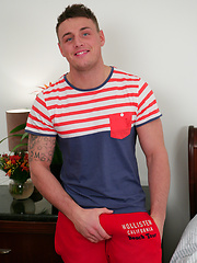 Straight Former Marine Tyler Fucks his First Man Lucky Dan!