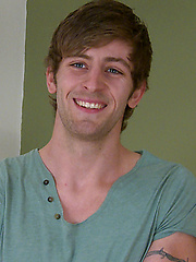 Straight Tattooed MMA Expert Chester Wanks His Uncut 9 incher!