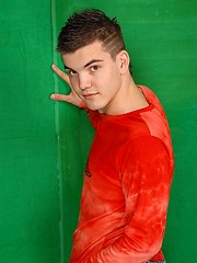 Hot twink shows cock