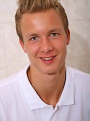 Blond twink jacking off