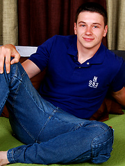 Uncut college twink busts a nut.