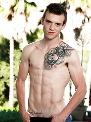 Horny twink Micah West screws his tattooed buddy Scott Finn
