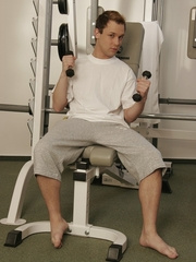 French twink Felix Lacroix strips at the gym and shows his ass