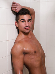 After a hot shower, Jake Davis and Lukas Valentine bareback
