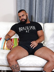 Straight: Tony Bait: Justin Eros