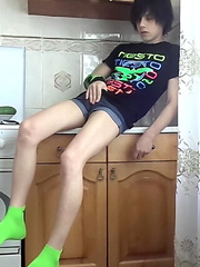 Hard Dick Fun In The Kitchen!
