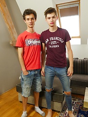 Skinny gay boys Alan Caine and Curtis Cameron fucking raw