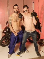 Horny bikers David Torres and Tony Duque fucking