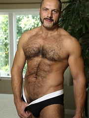 Shacked Up Scene 2- Dean Flynn and Arpad Miklos