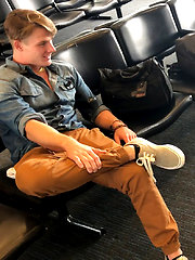 Price Hogan Jerks Off On Airplane To Europe