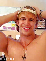 Stunning Muscle Blond Jock