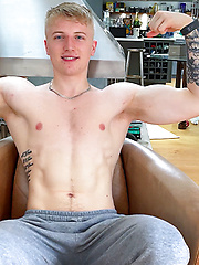 Straight Young & Muscular Blond Lad Wanks his Big Uncut Cock & Fires a Load!